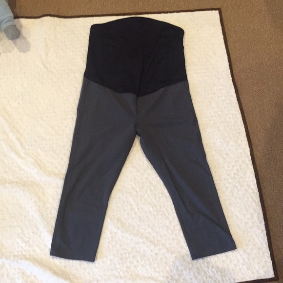 Isabel Maternity Cropped Leggings - Picture 1 of 3